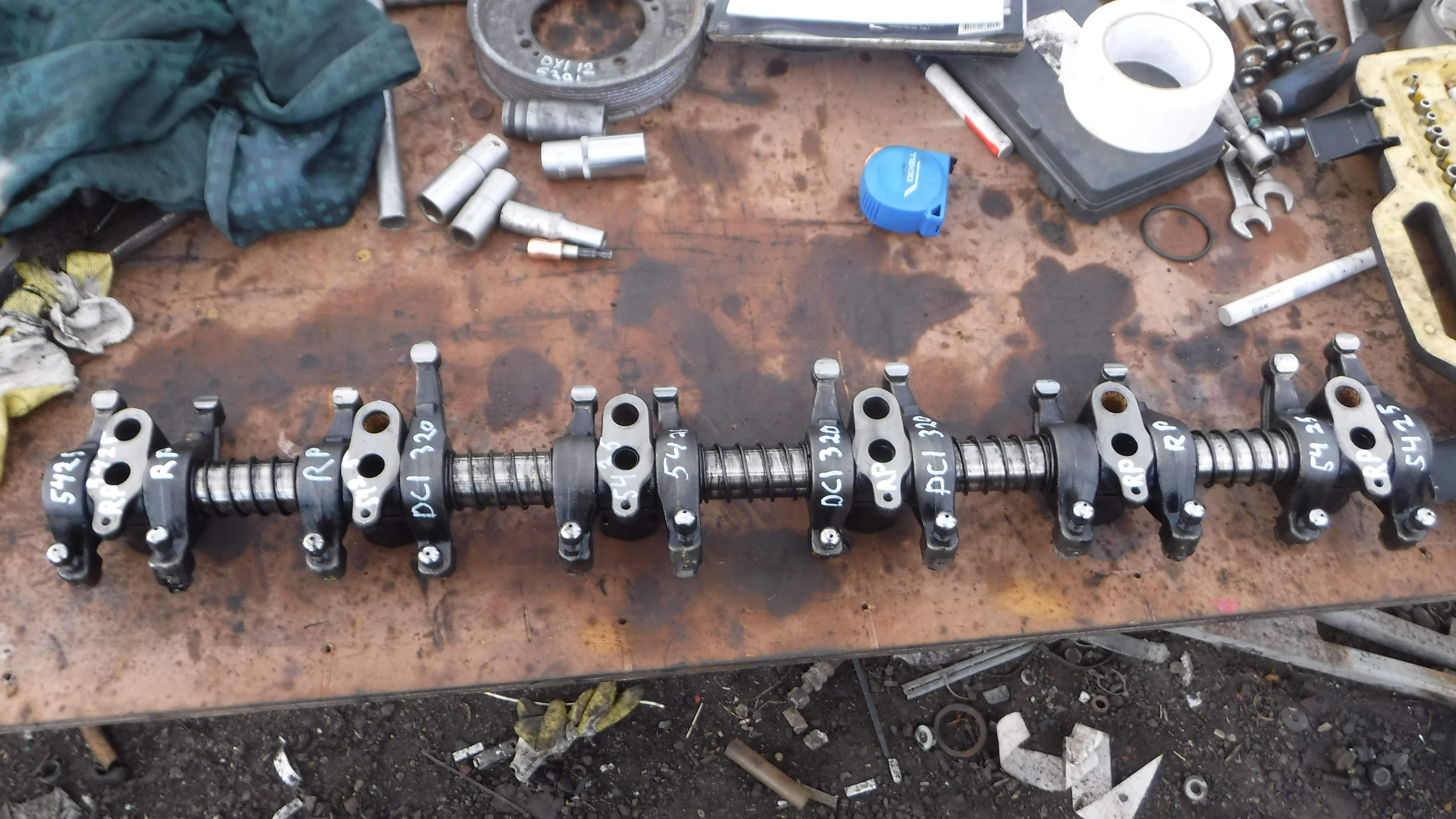 Вал рокерв Ось коромысел AFC215280 Рено премиум Renault Premium DCI320 2005 0149361 0149360 5600428764 5010550186